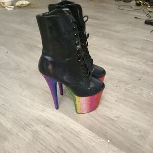 Pleasers flamingo model size 9